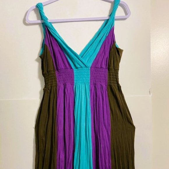 Truworths Dress colorful stretchy summer, size 10, ruched under bust. - Picture 5 of 8